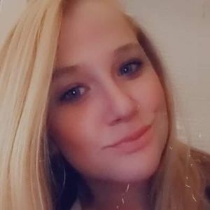 Meet your Posher, Carley